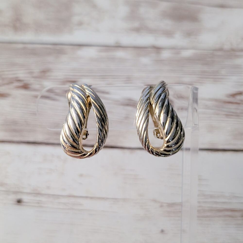 Vintage Clip On Earrings Stylish Gold Tone with Line Design 1"